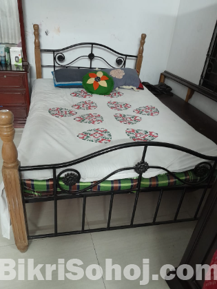 SAGUN  WOOD & IRON  BED